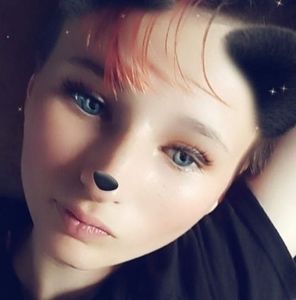 Meet your Posher, Kelly